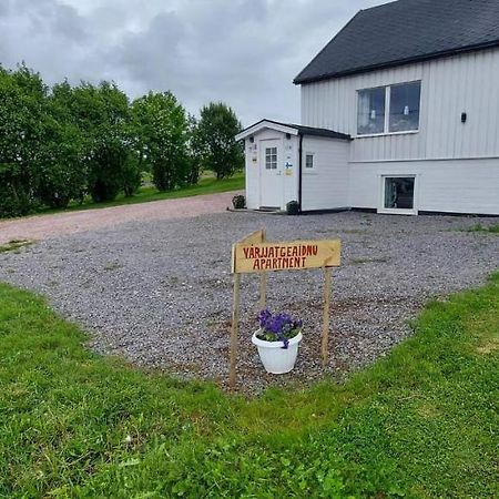 Varjjatgeainu Apartment Nesseby Varangerbotn Exterior foto